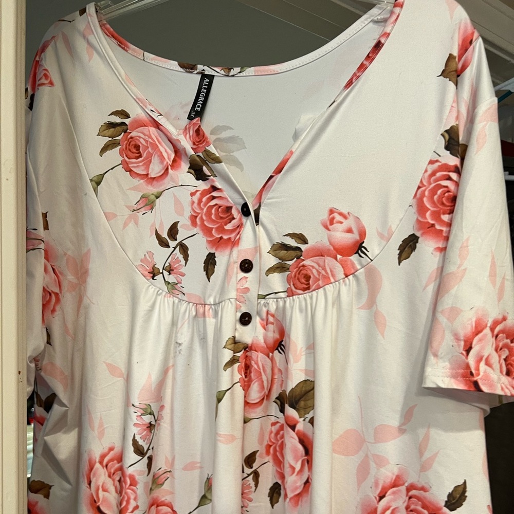 Women’s blouse 3xl